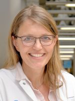 Priv.-Doz. Dr. med. Dorothee Wiewrodt  Oberärztin der Klinik  Fachärztin für Neurochirurgie, Psychotherapie und Psychoonkologin: MMH Studienleitung